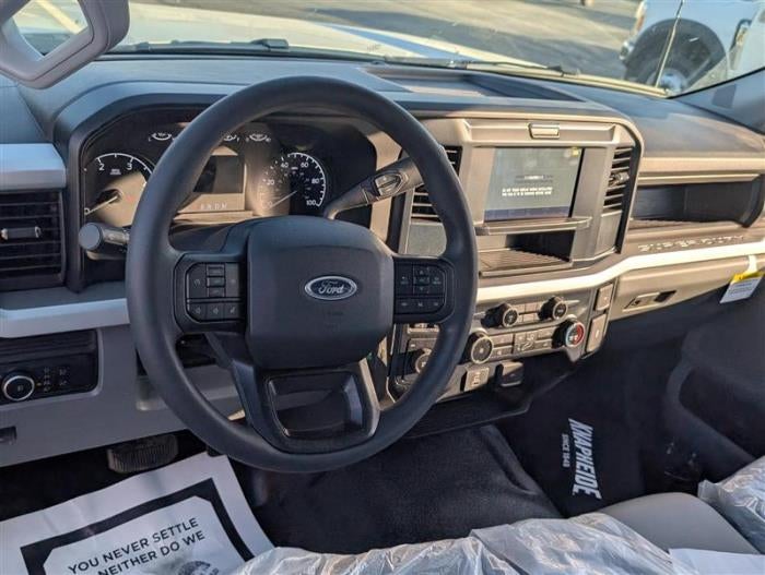 2025 Ford F-550 XL