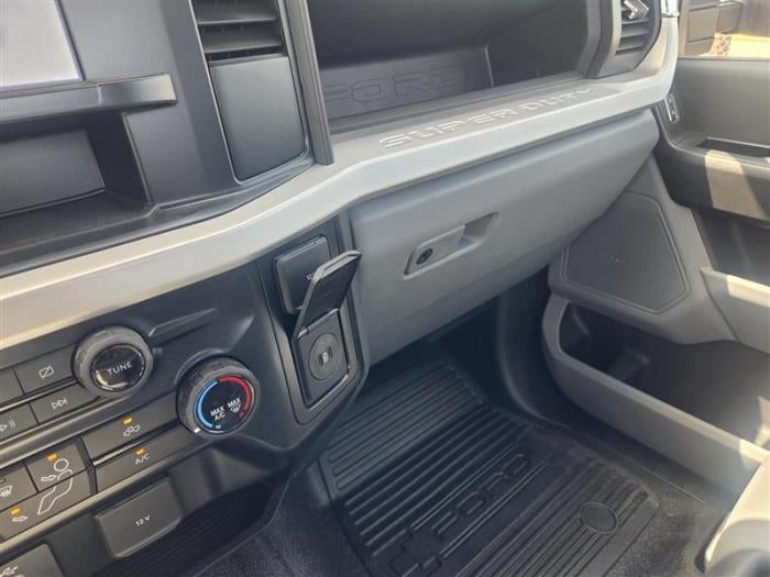 2023 Ford F-450 Base