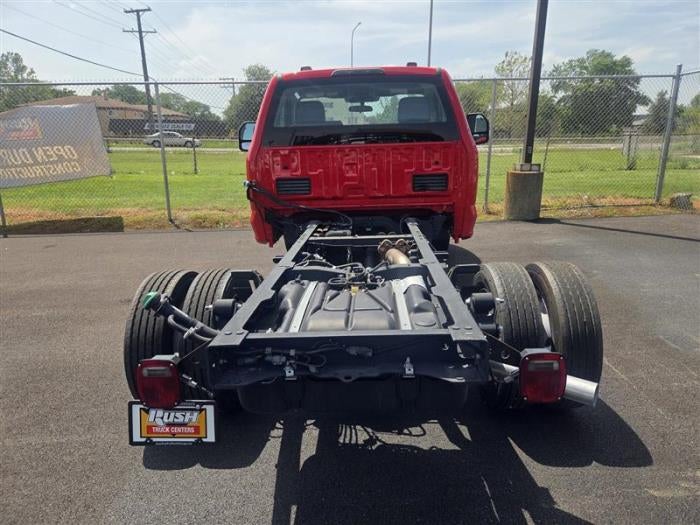 2023 Ford F-450 Base