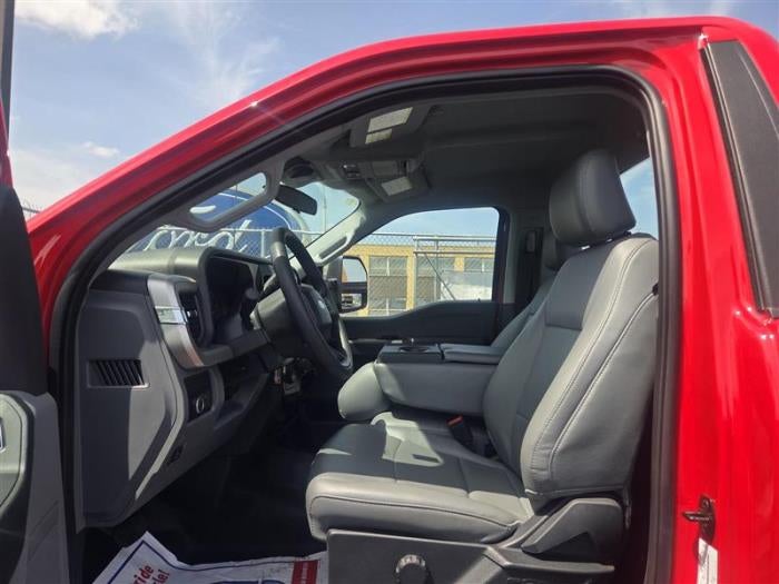 2023 Ford F-450 Base