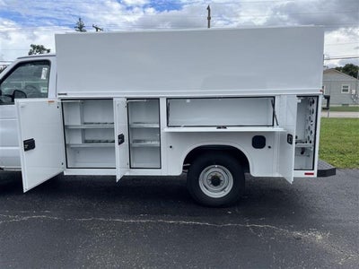 2027 Ford E-350 Standard