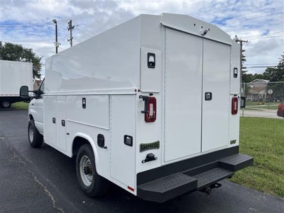 2027 Ford E-350 Standard