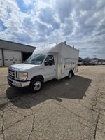 2025 Ford E-350 Standard