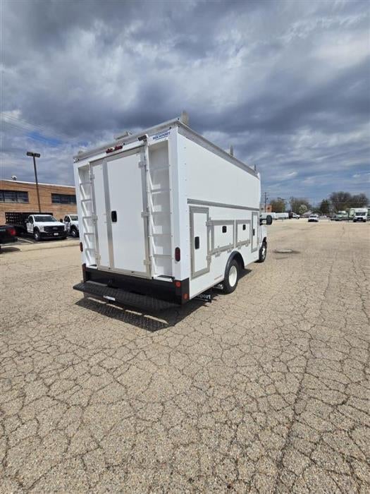 2025 Ford E-350 Standard