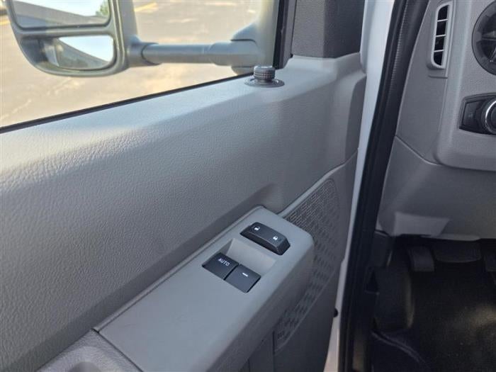 2027 Ford E-350 Standard