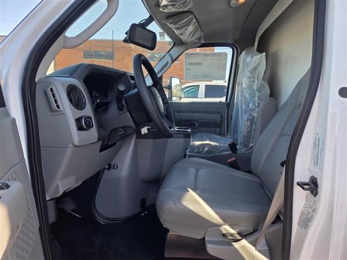 2027 Ford E-350 Standard
