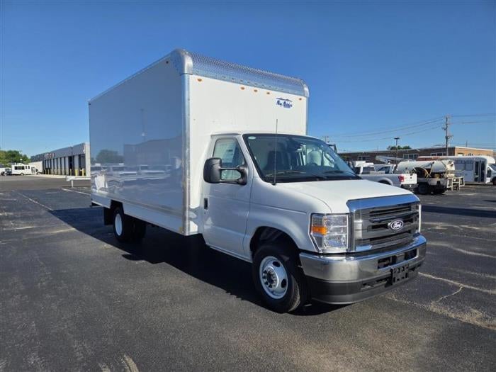 2027 Ford E-350 Standard