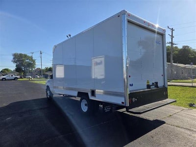 2027 Ford E-350 Standard