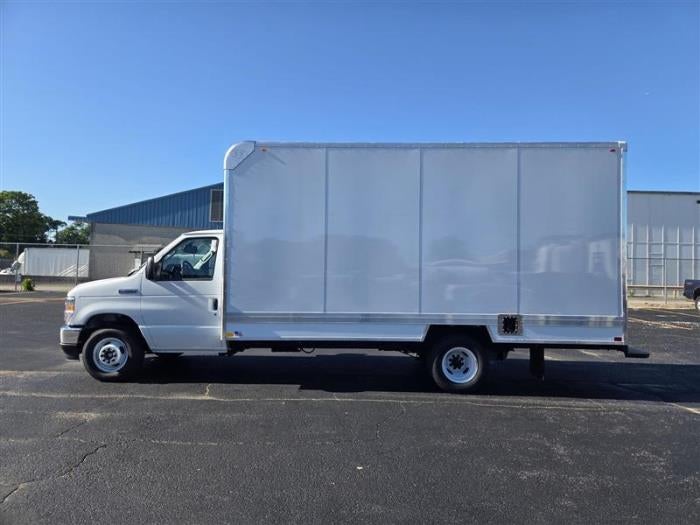 2027 Ford E-350 Standard