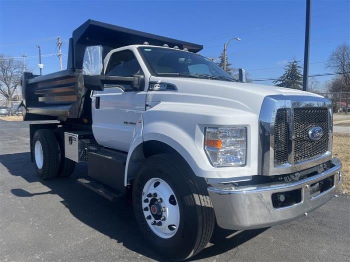 2026 Ford F-750 Standard
