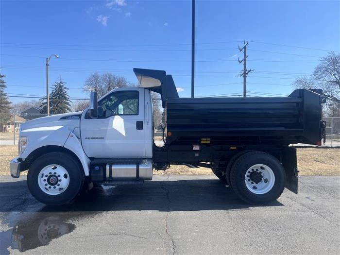 2026 Ford F-750 Standard