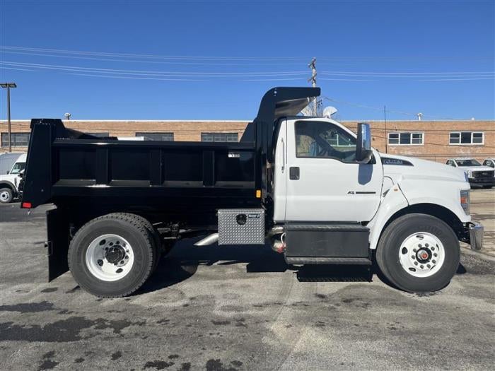 2026 Ford F-750 Standard