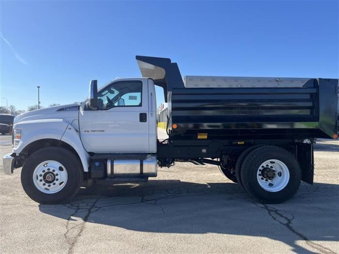 2026 Ford F-750 Standard