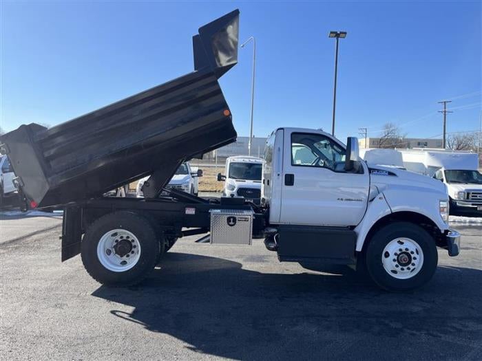 2026 Ford F-750 Standard