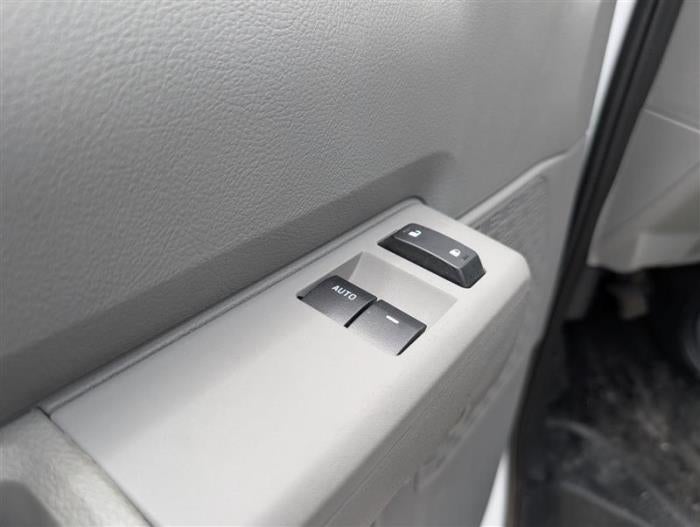 2026 Ford E-450 Standard