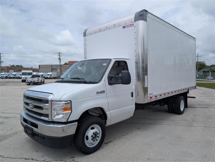 2026 Ford E-450 Standard