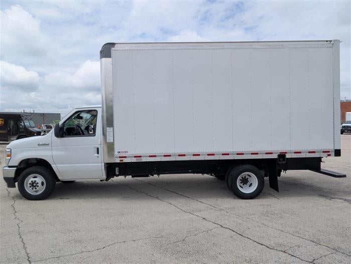 2026 Ford E-450 Standard