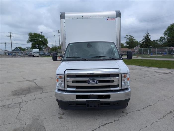 2026 Ford E-450 Standard