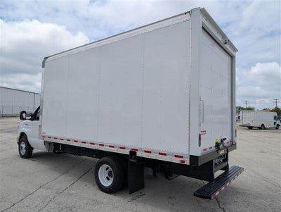2026 Ford E-450 Standard