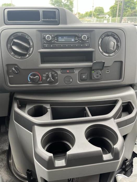 2027 Ford E-450 Standard