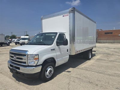 2026 Ford E-450 Standard