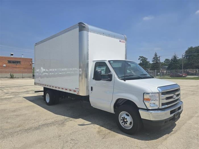 2026 Ford E-450 Standard