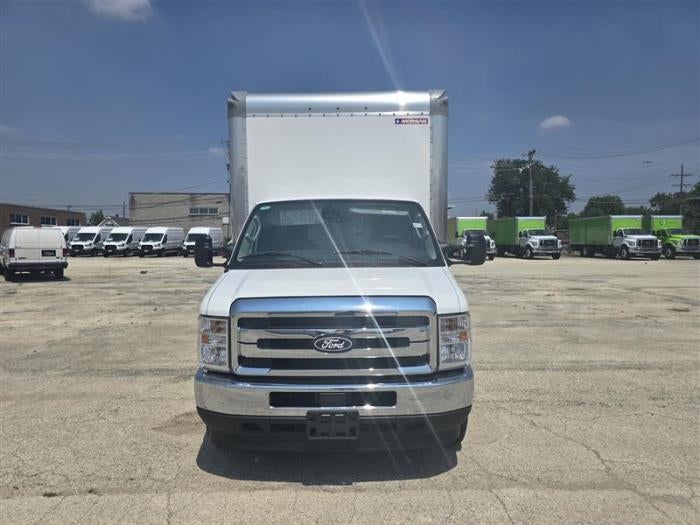 2026 Ford E-450 Standard