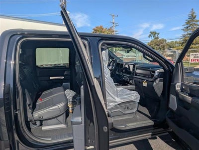 2027 Ford F-350 Platinum