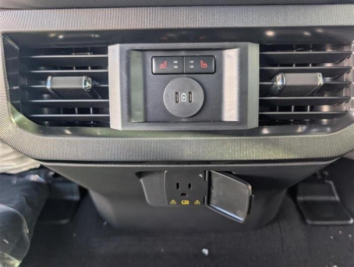 2027 Ford F-350 Platinum
