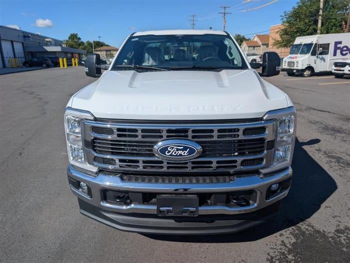 2027 Ford F-350 XLT