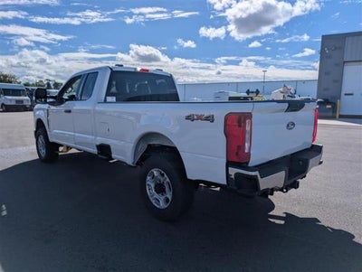 2027 Ford F-350 XLT