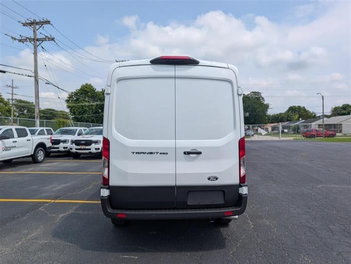 2026 Ford Transit-250 XL